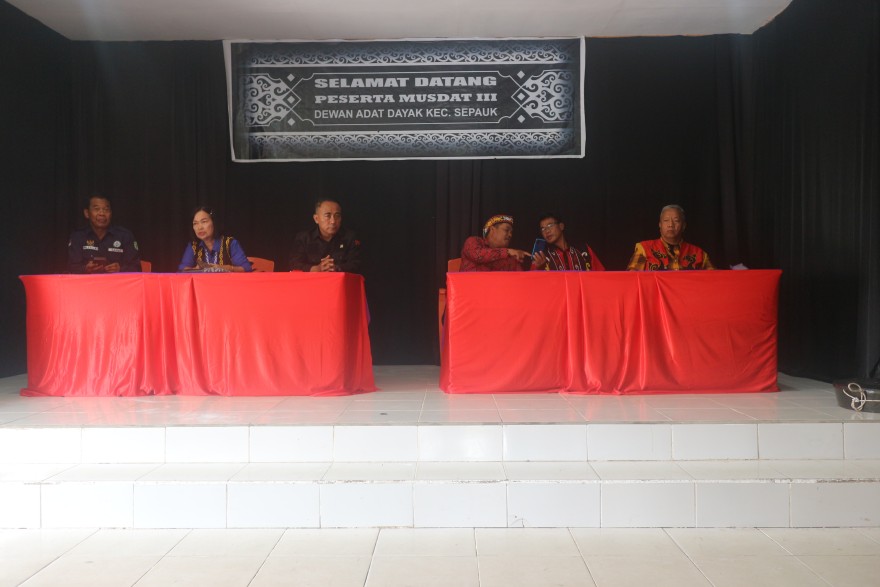 Album : MUSYAWARAH ADAT DEWAN ADAT DAYAK KEC.SEPAUK
